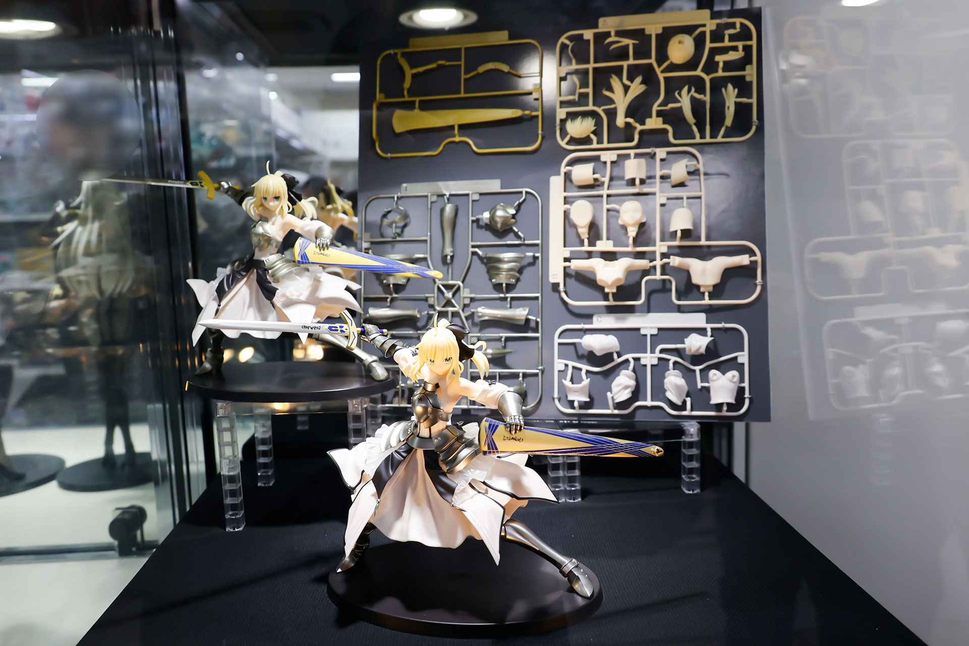 プラモデル完成後の全高は約200mmだ。フィギュアよりも30mmほど低くなっている