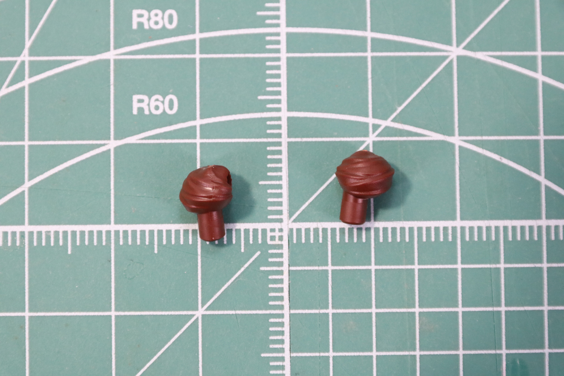 髪飾りなしのお団子パーツ。本体側に髪飾りを入れるスペースがあり、髪飾りもしっかりと固定することができる