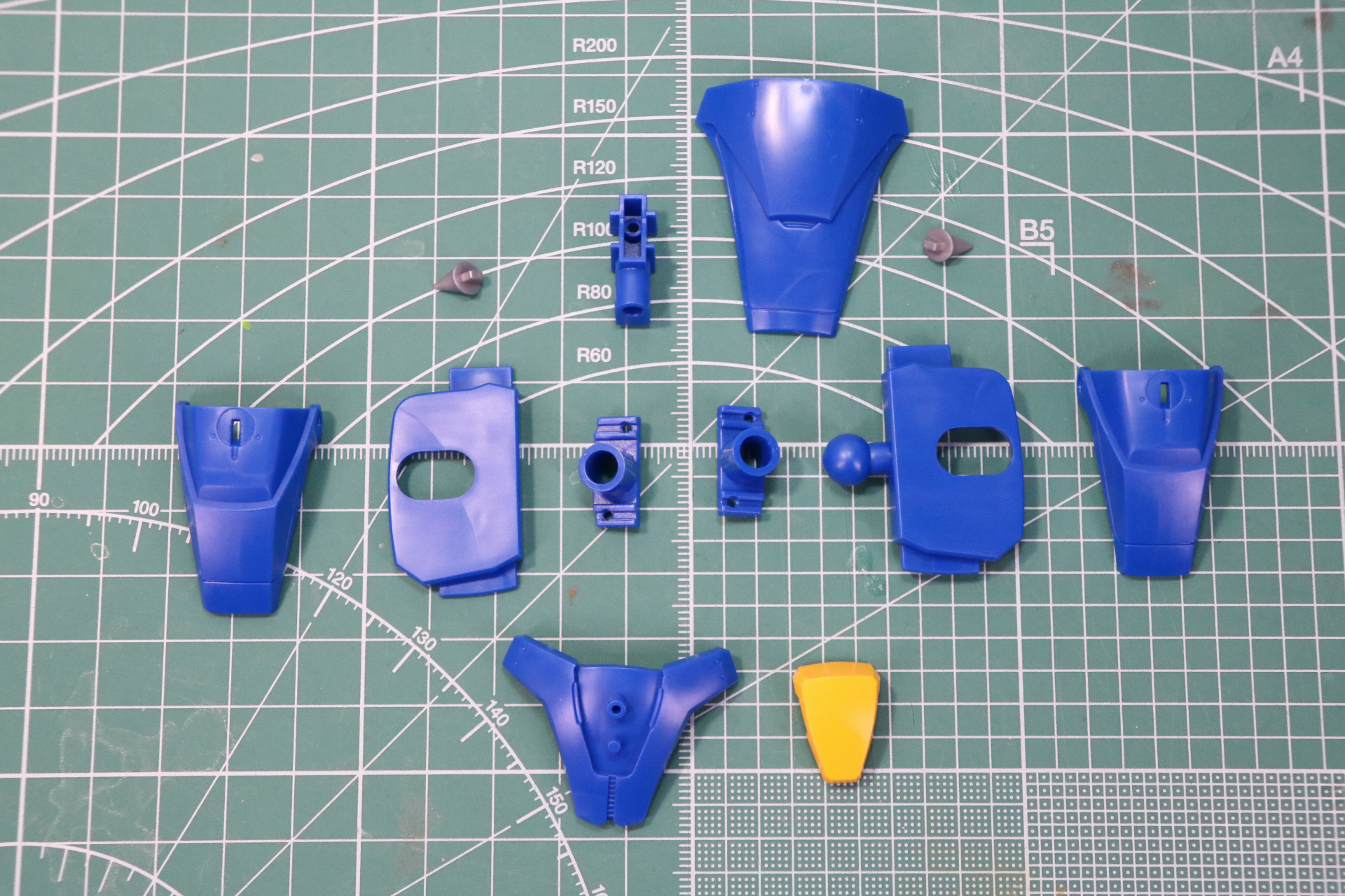 腰部の組み立て