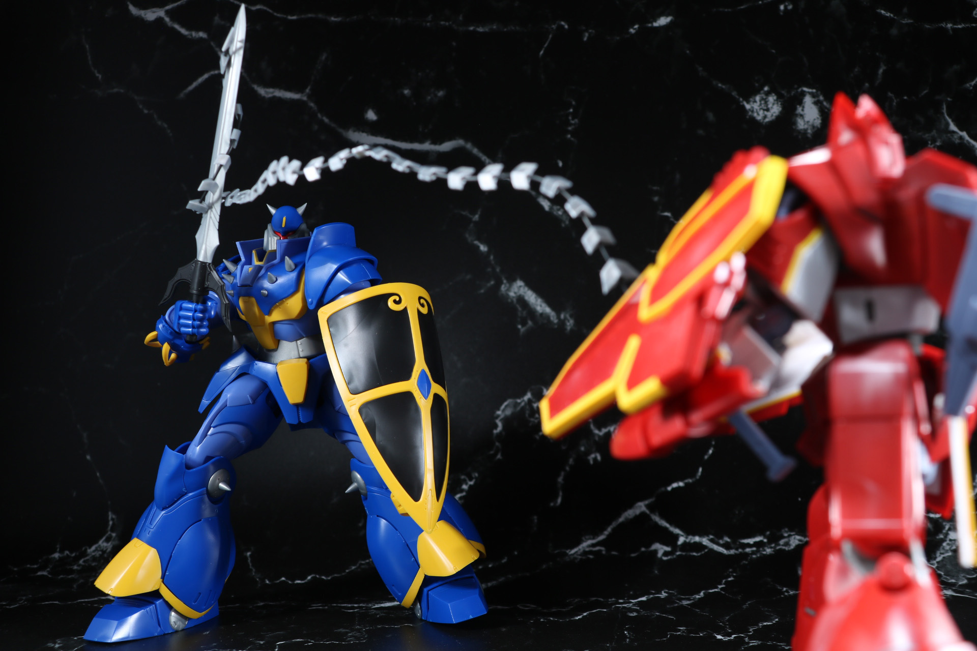 鞭のように巻き付くガリアンソード