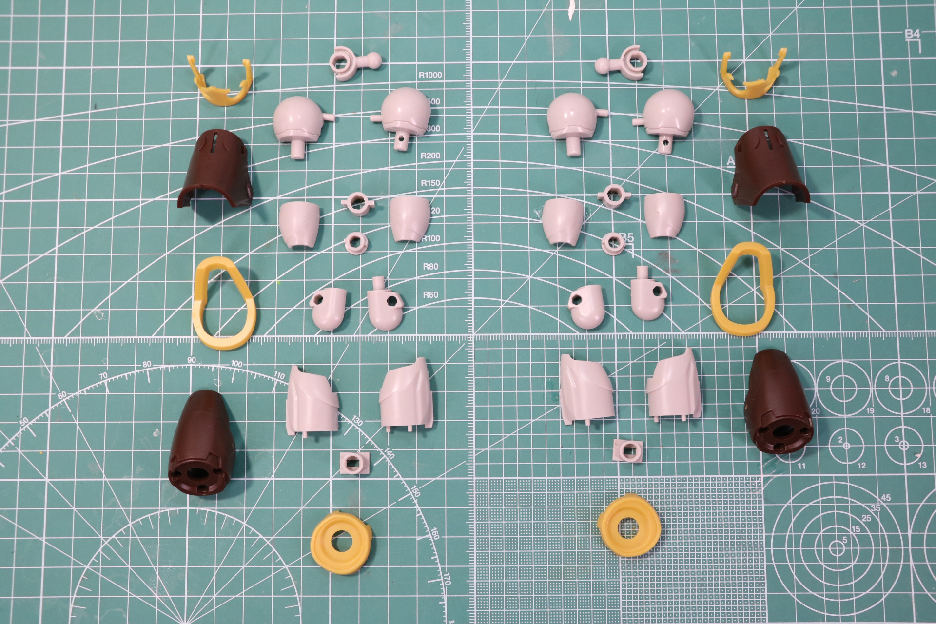 腕部の組み立て