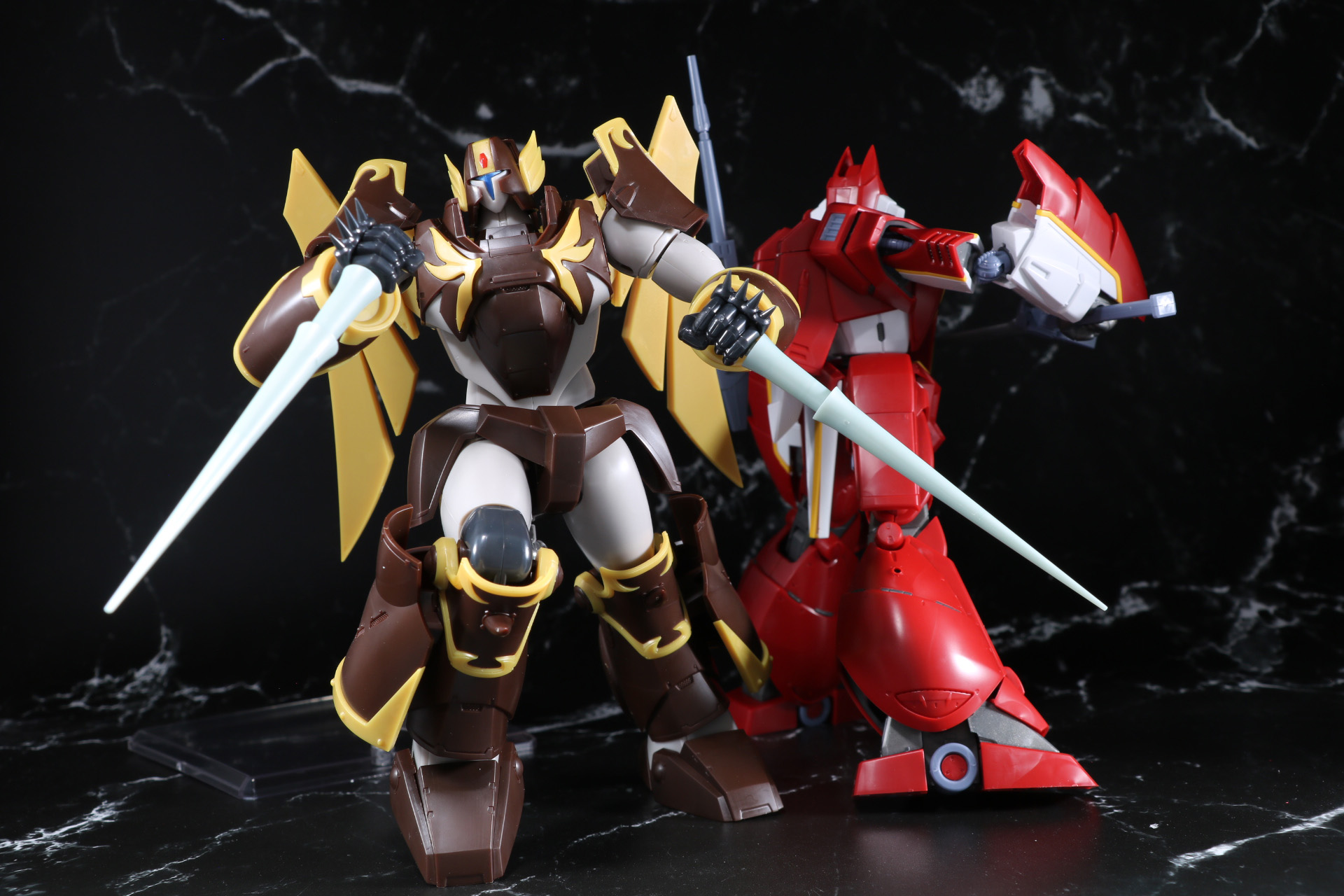 援軍に駆け付けたスカーツとの邂逅をイメージしたディスプレイも楽しめる