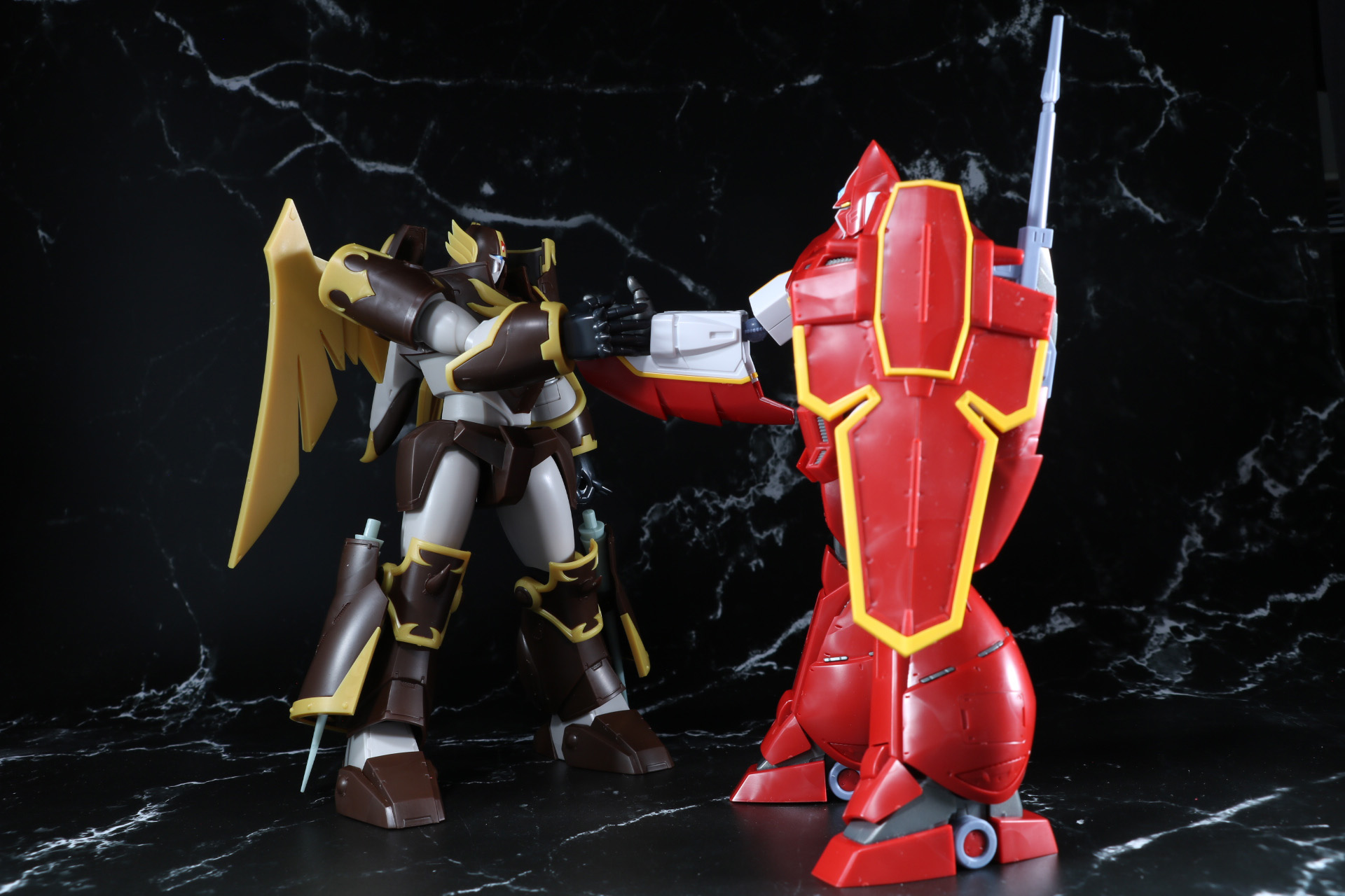 援軍に駆け付けたスカーツとの邂逅をイメージしたディスプレイも楽しめる