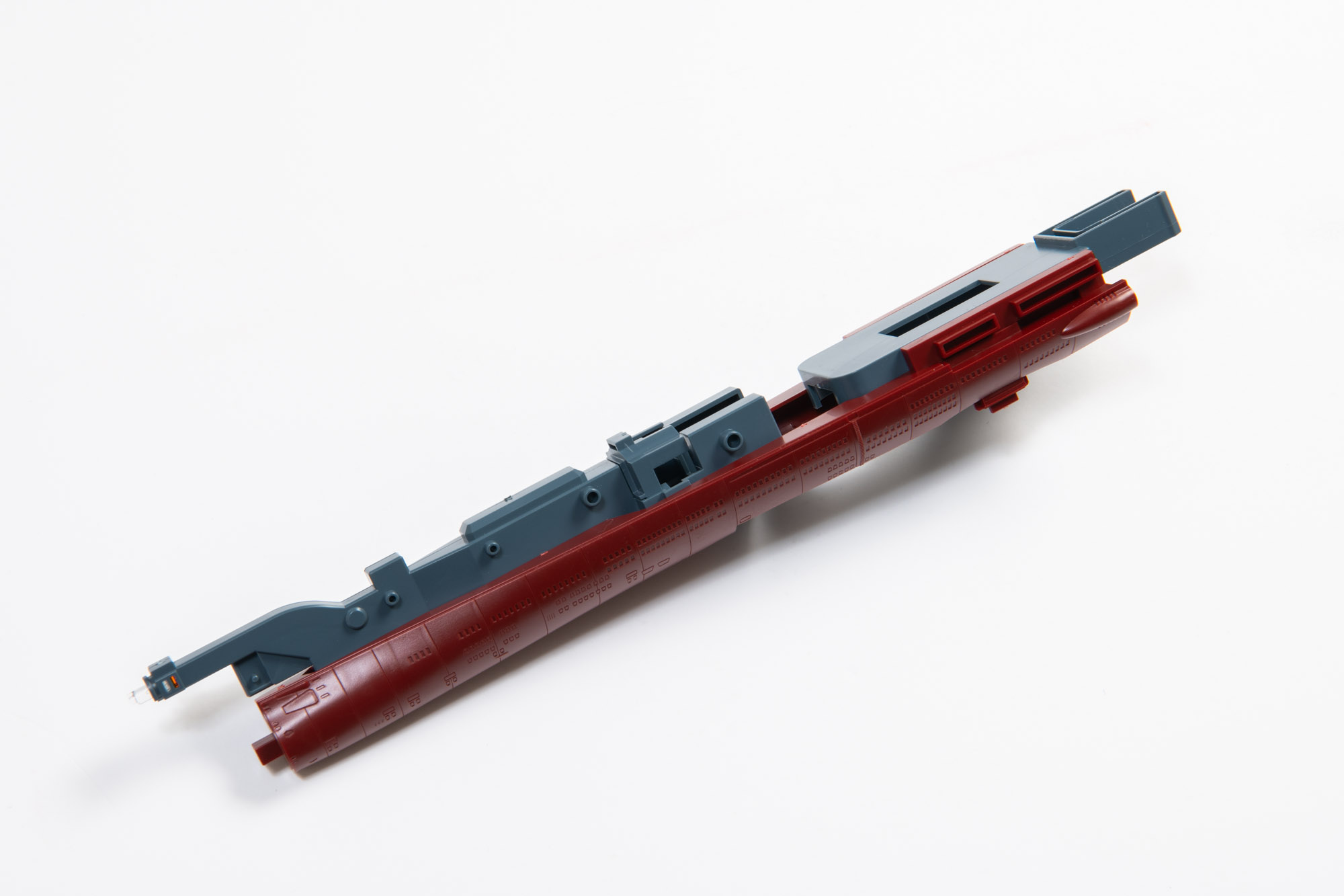 船体側面下部を取り付け