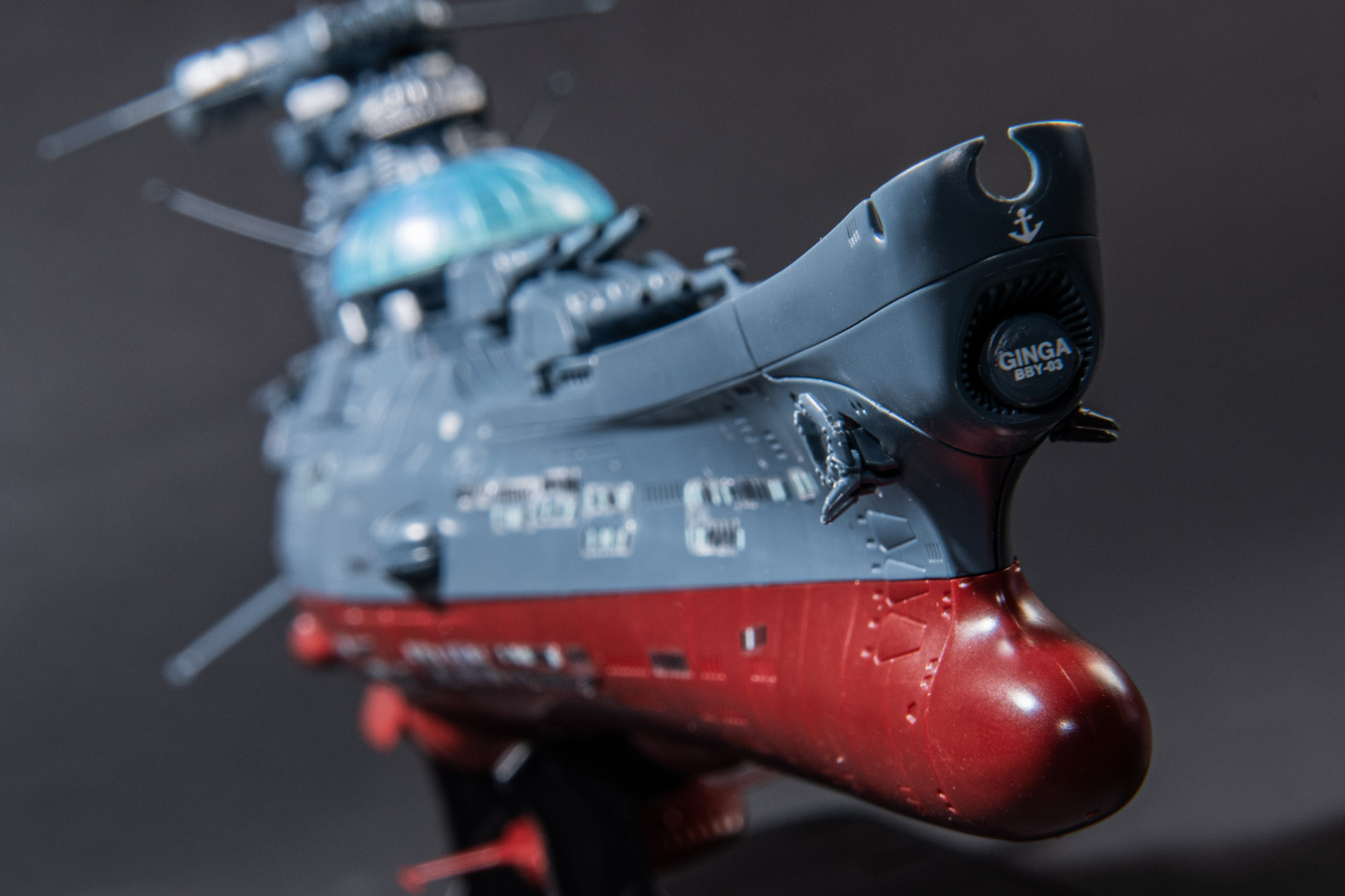 真正面もデカールの有無や角度の違いだけで表情を変えるのである。