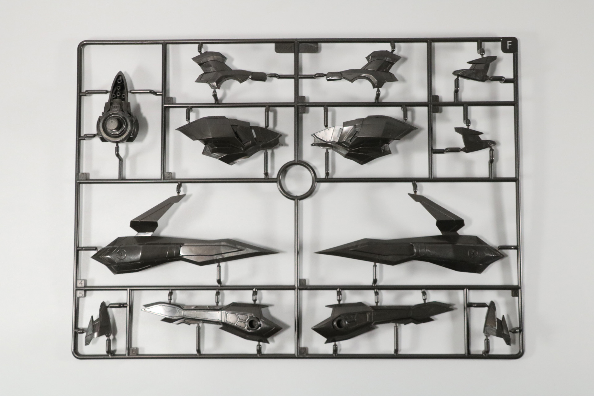 パーツE、パーツF