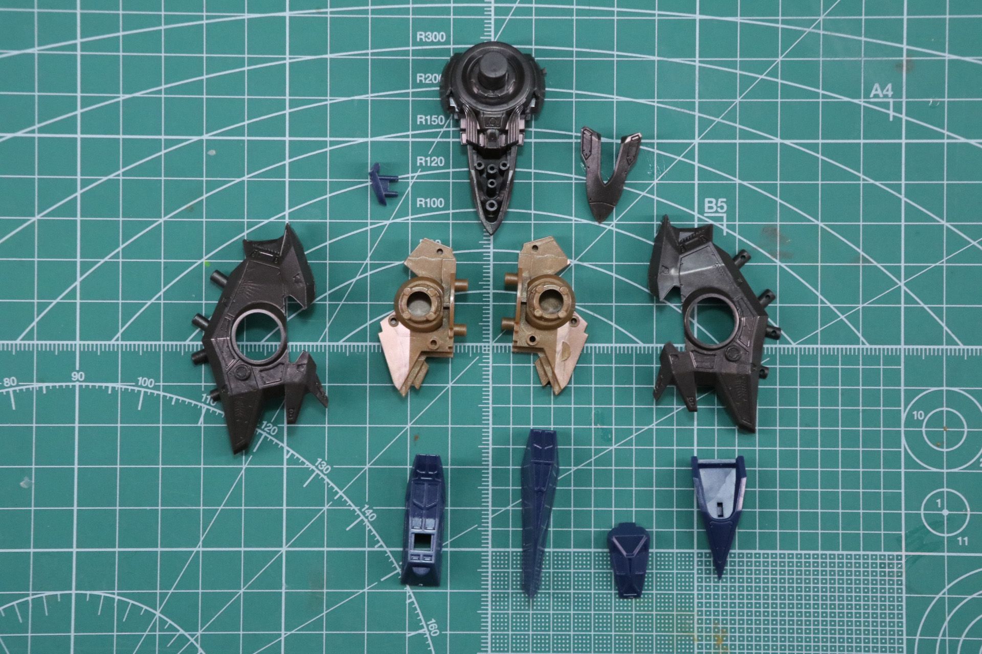 腰部の組み立て