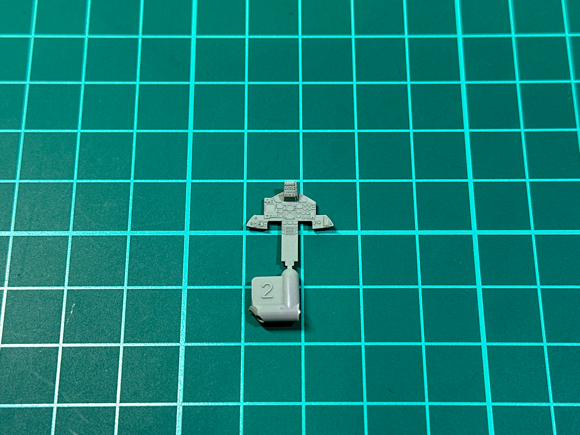 本作例ではモールド有コントロールパネルを使用しました。