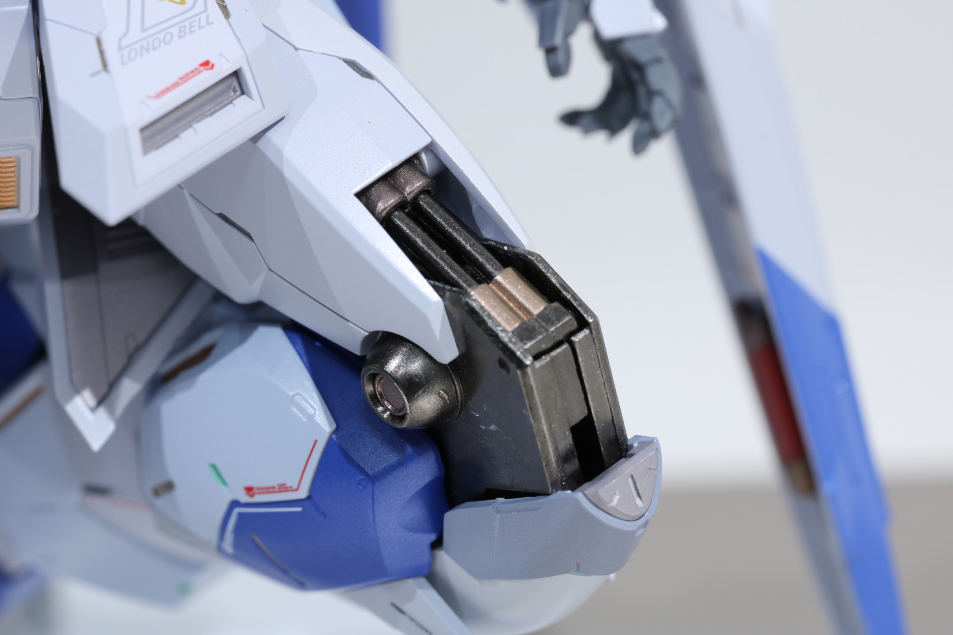 膝関節のシリンダー露出