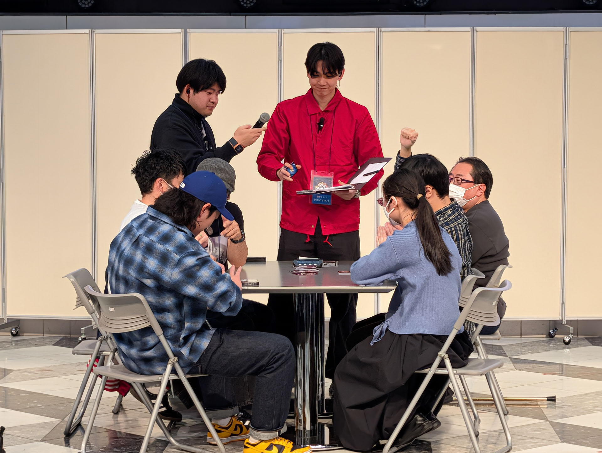 ここは「大仏ッキー」が勝利して先制