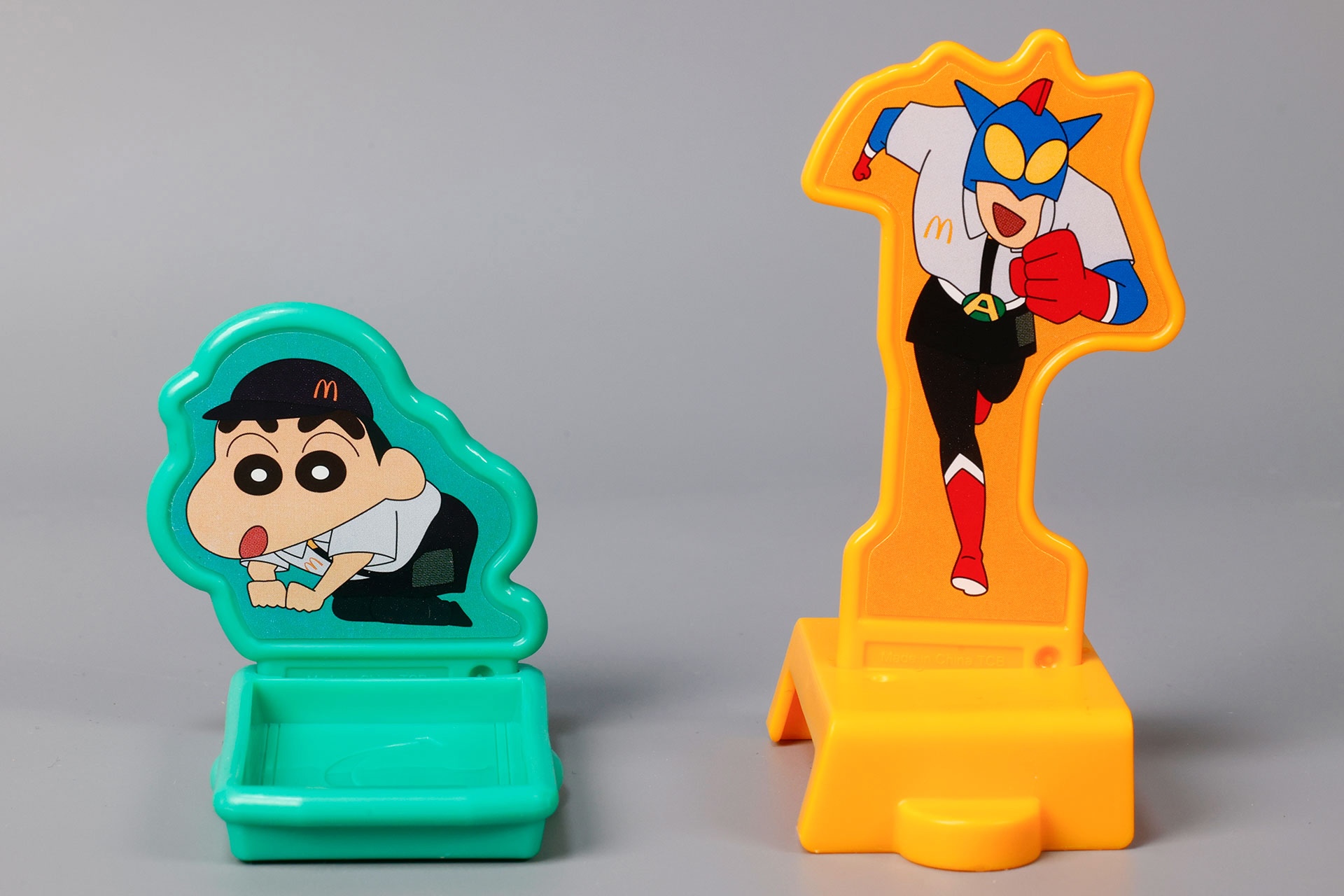 裏面も同じ絵柄になっている