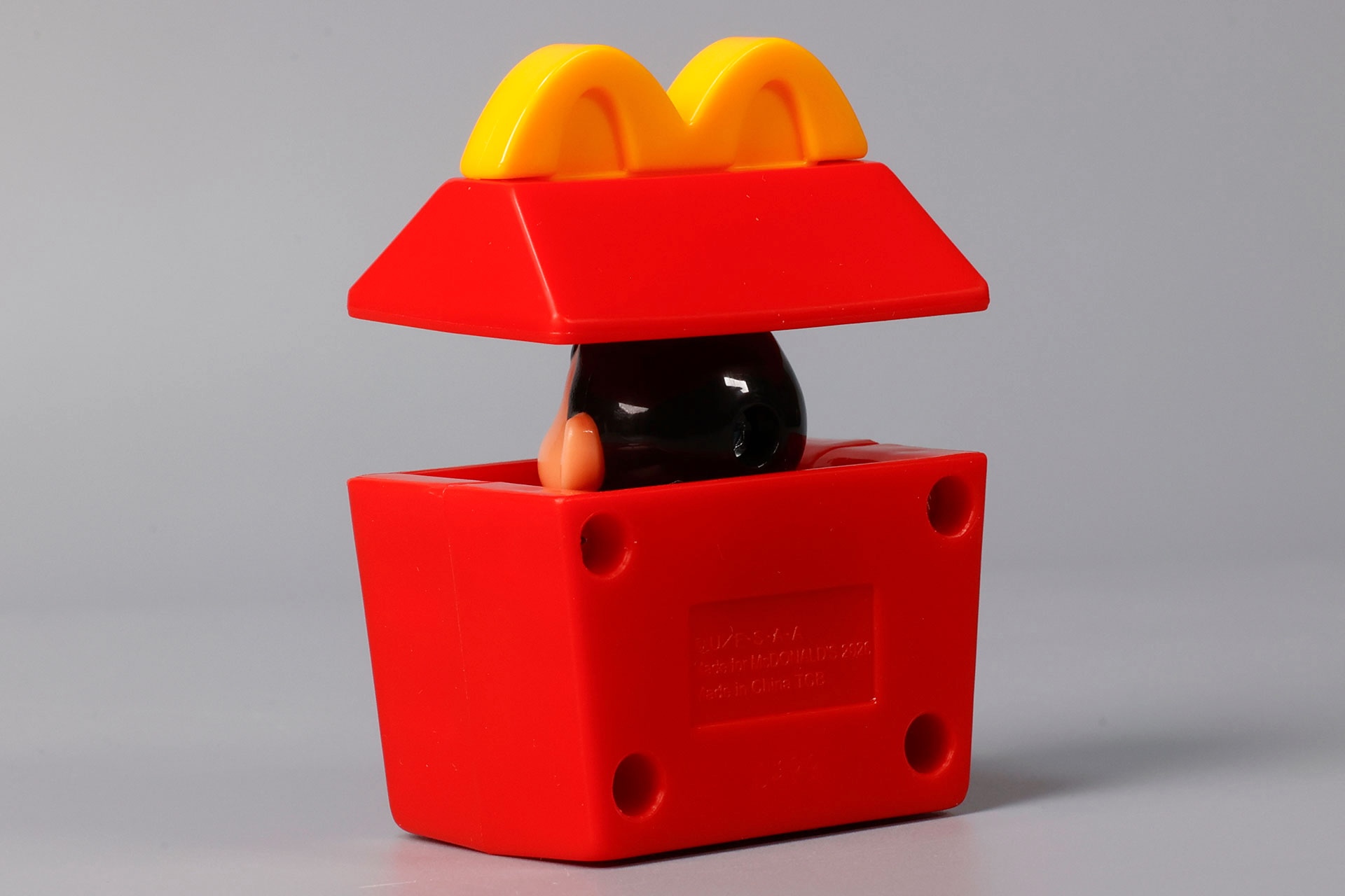 後ろからでも何のキャラなのかわかる