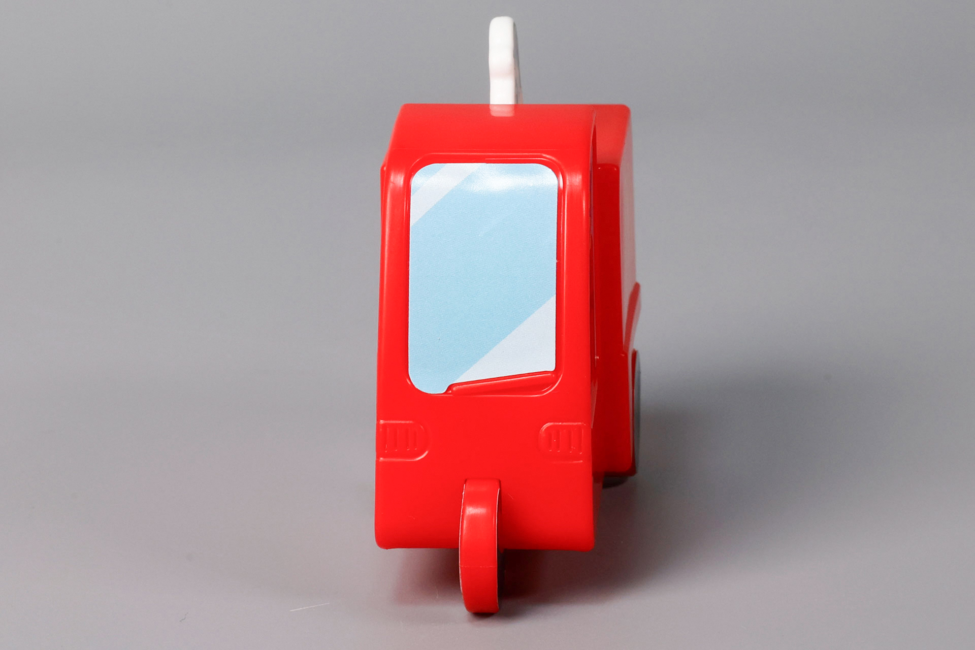 雨もしのげる屋根付きのバイクだ