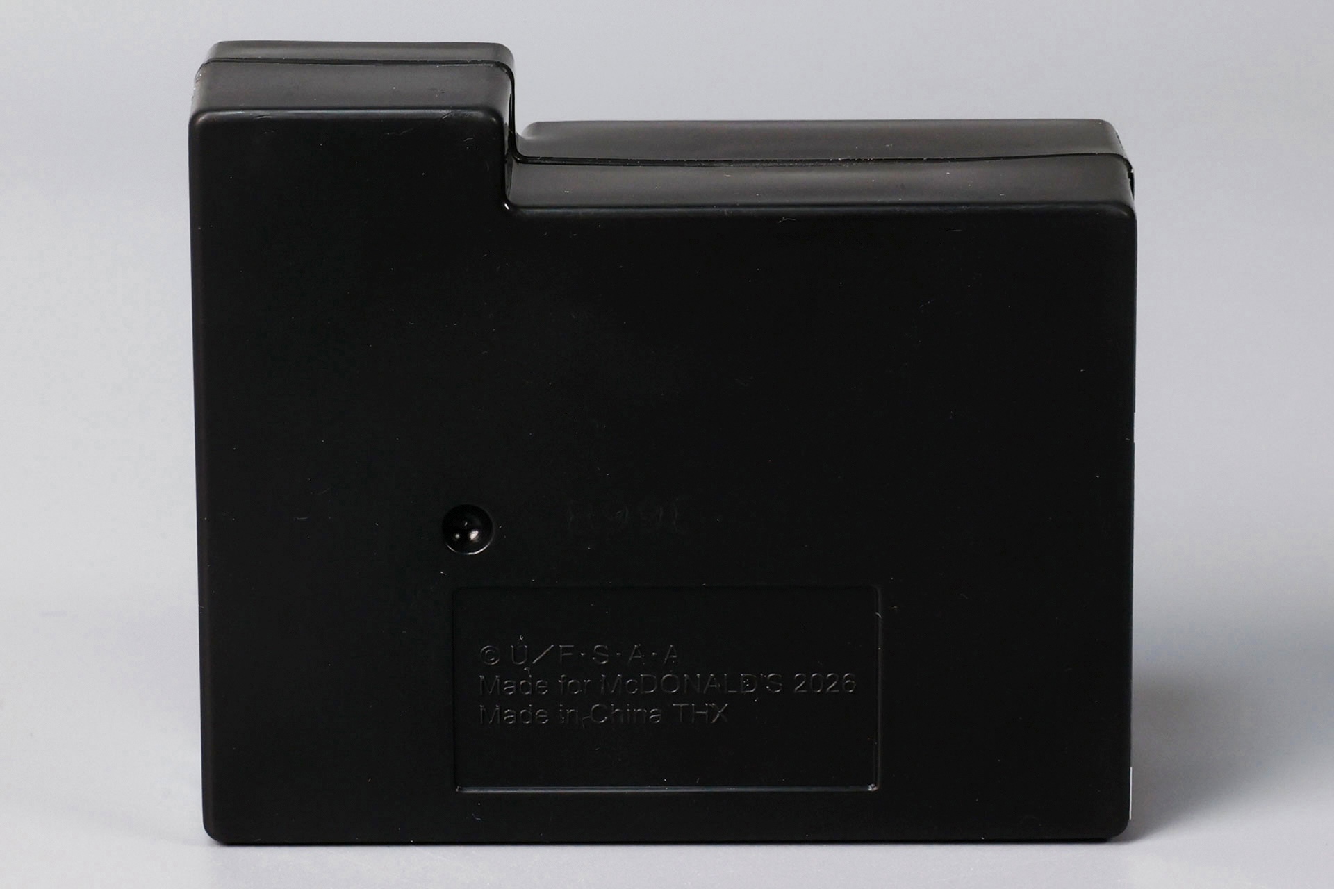 裏面はシールなどは貼られていない