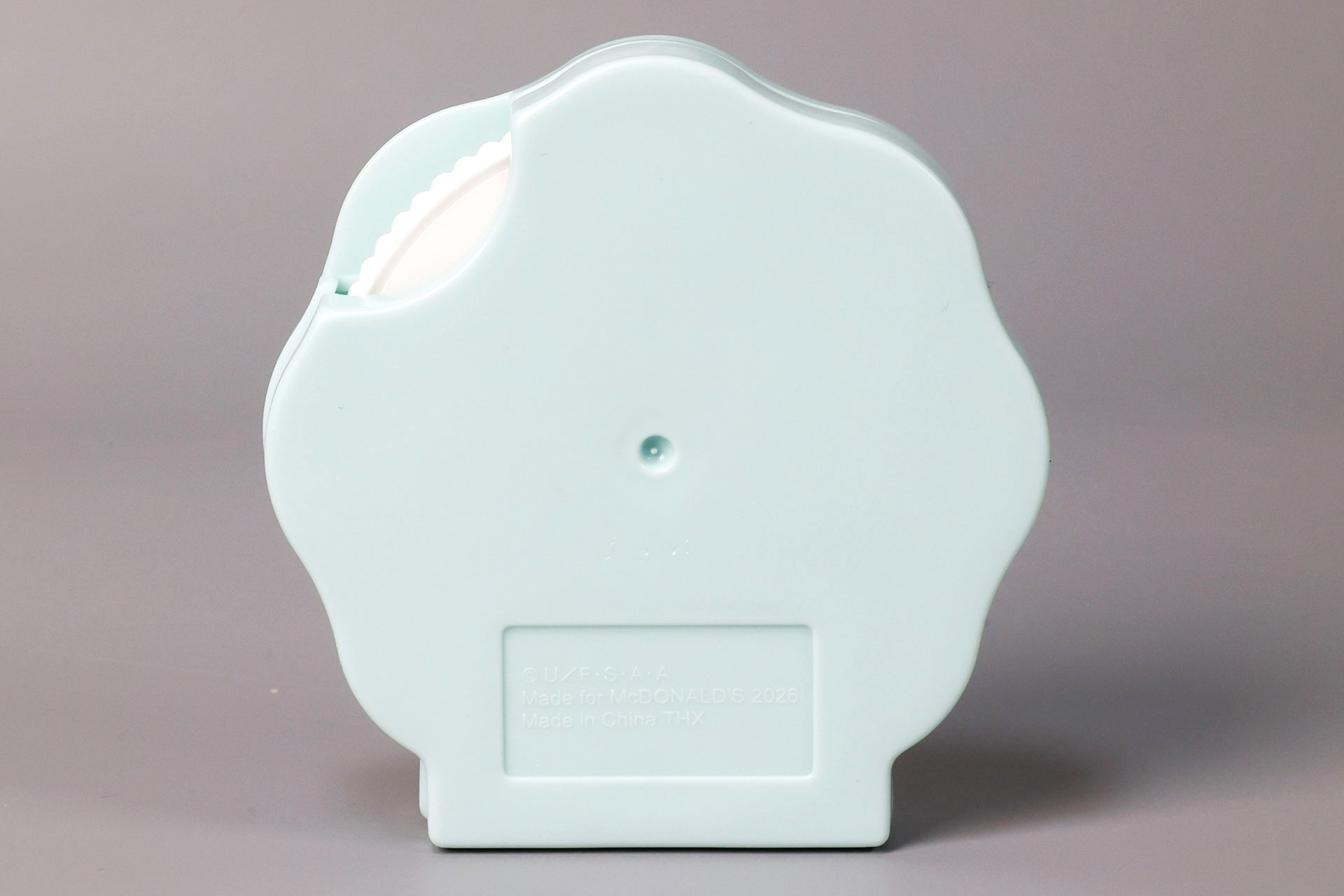 裏面はすっきりしている