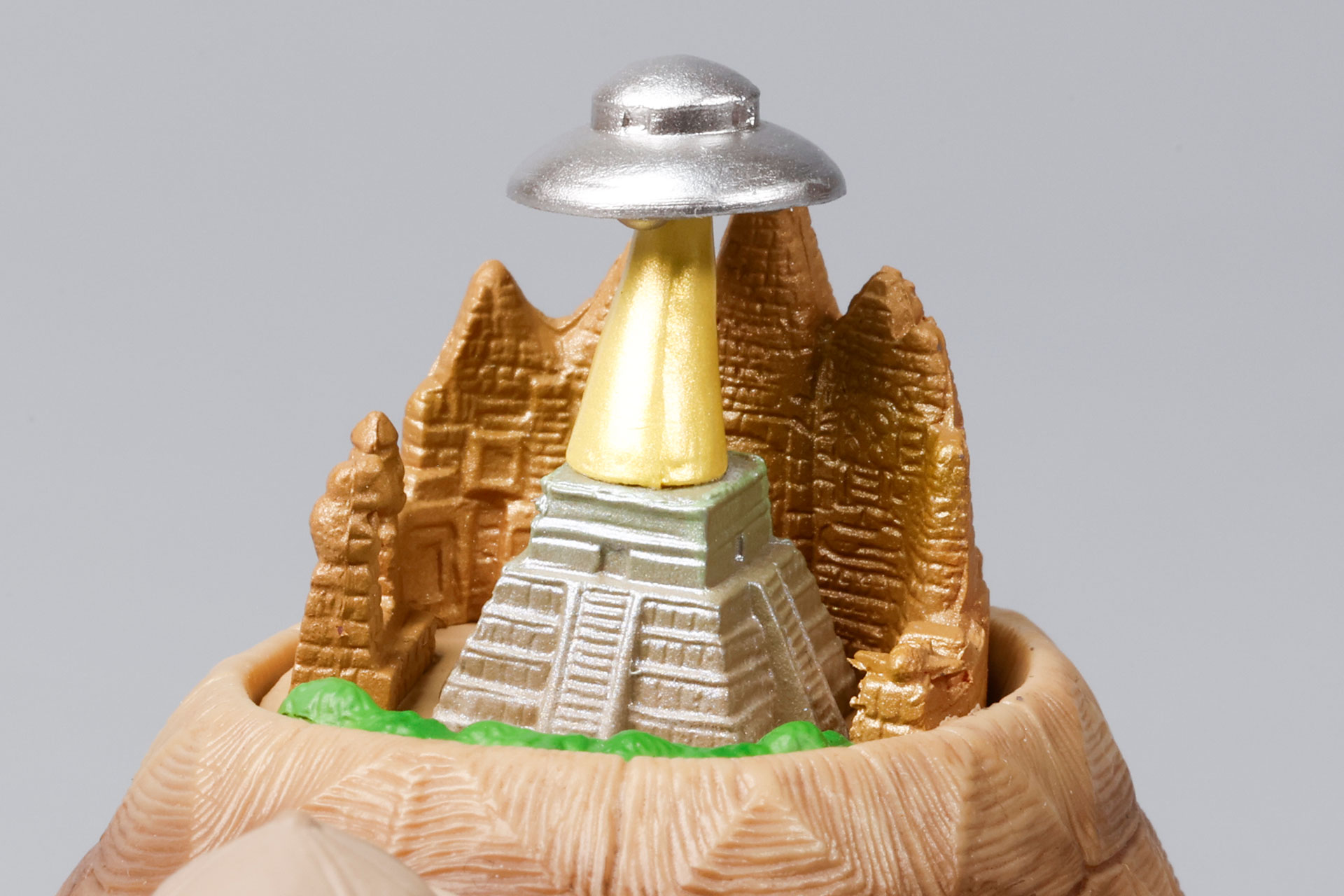 UFOは何をしているのだろうか？