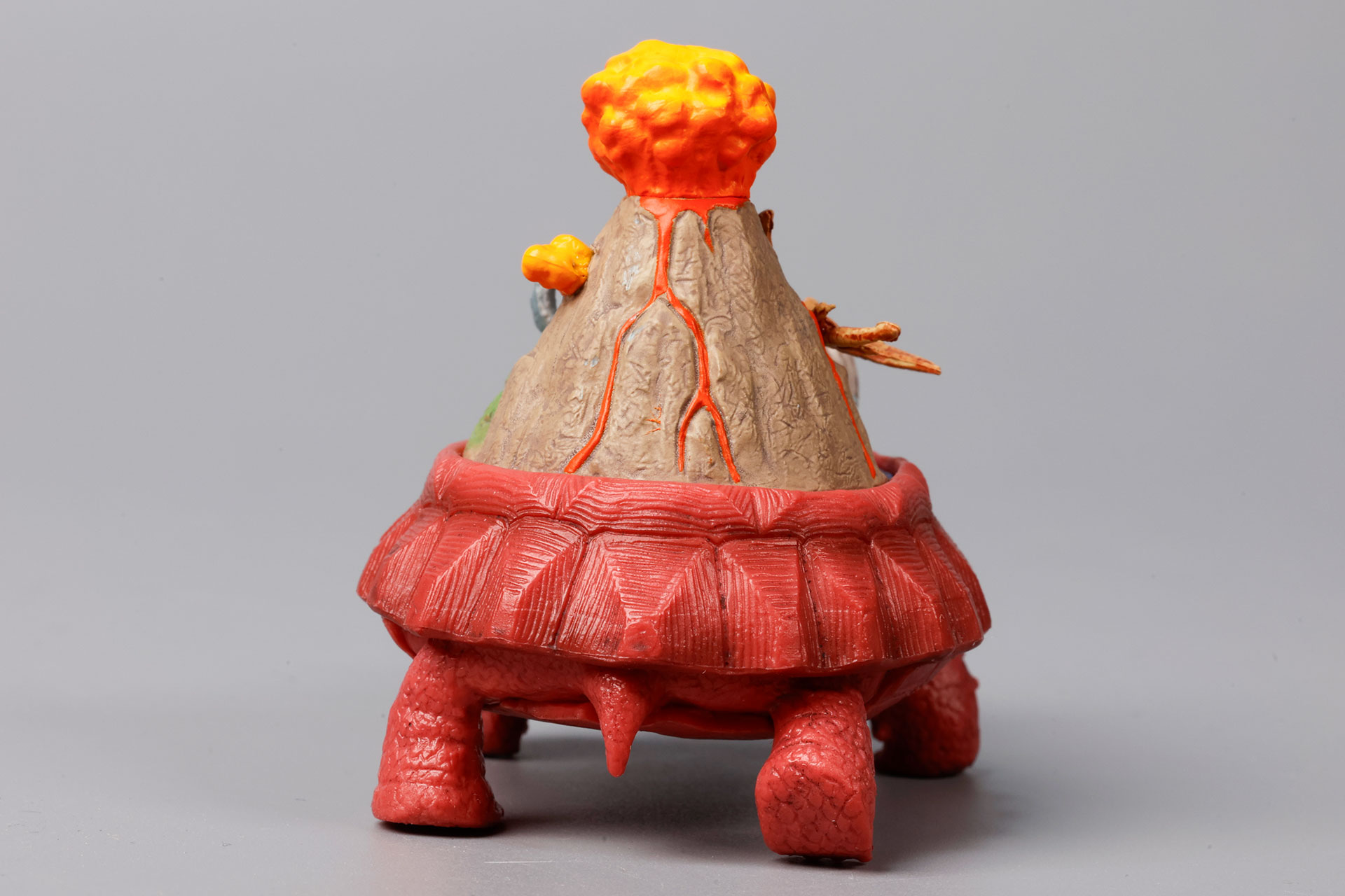 赤いボディが特徴的だ