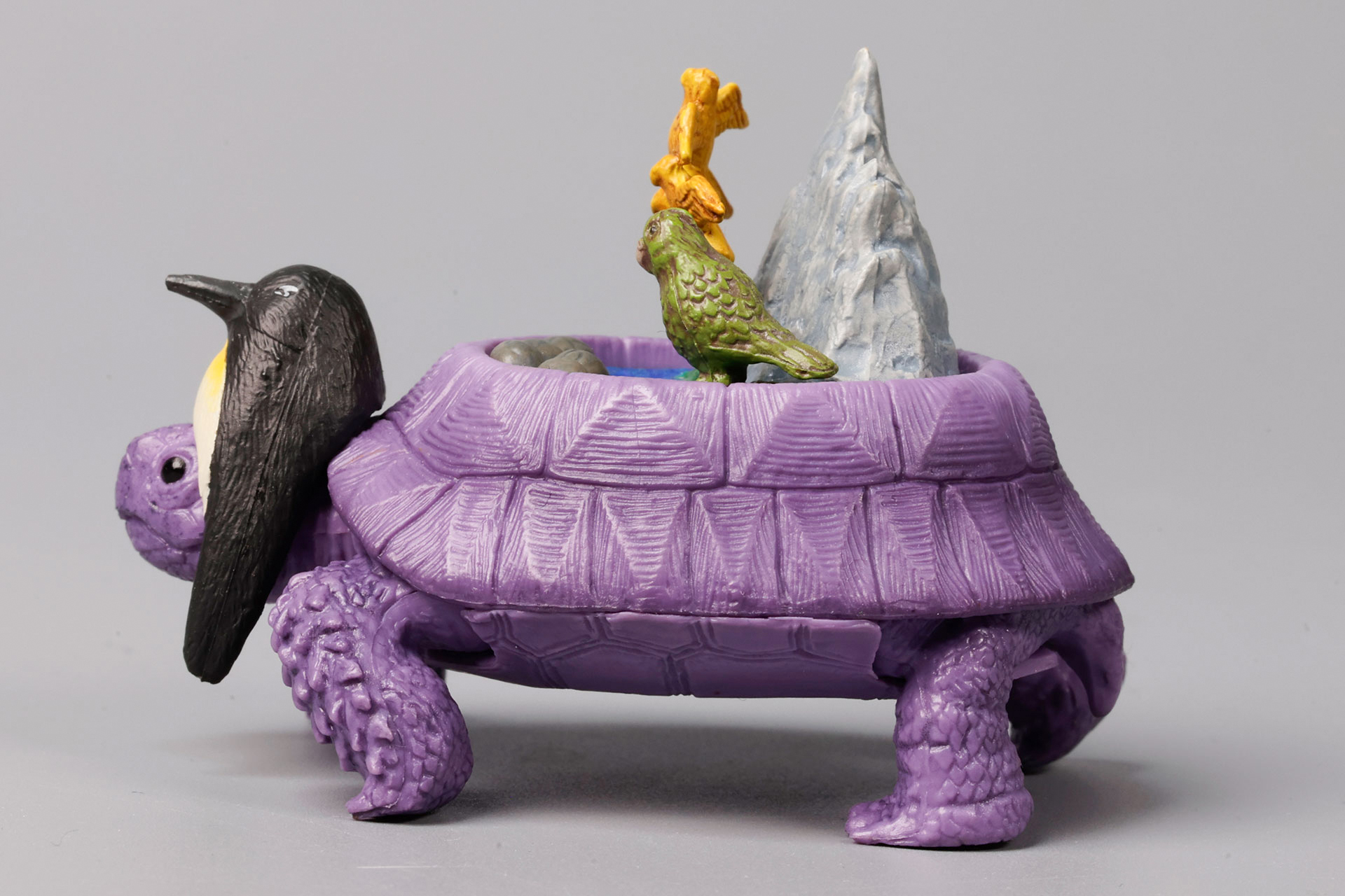 横から見ると、いかにその姿が変わっているかよくわかる