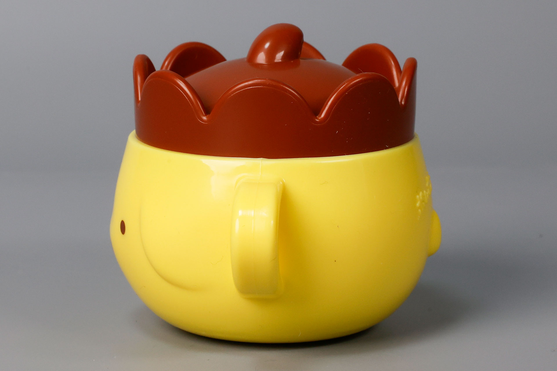 取っ手があるので持ちやすい