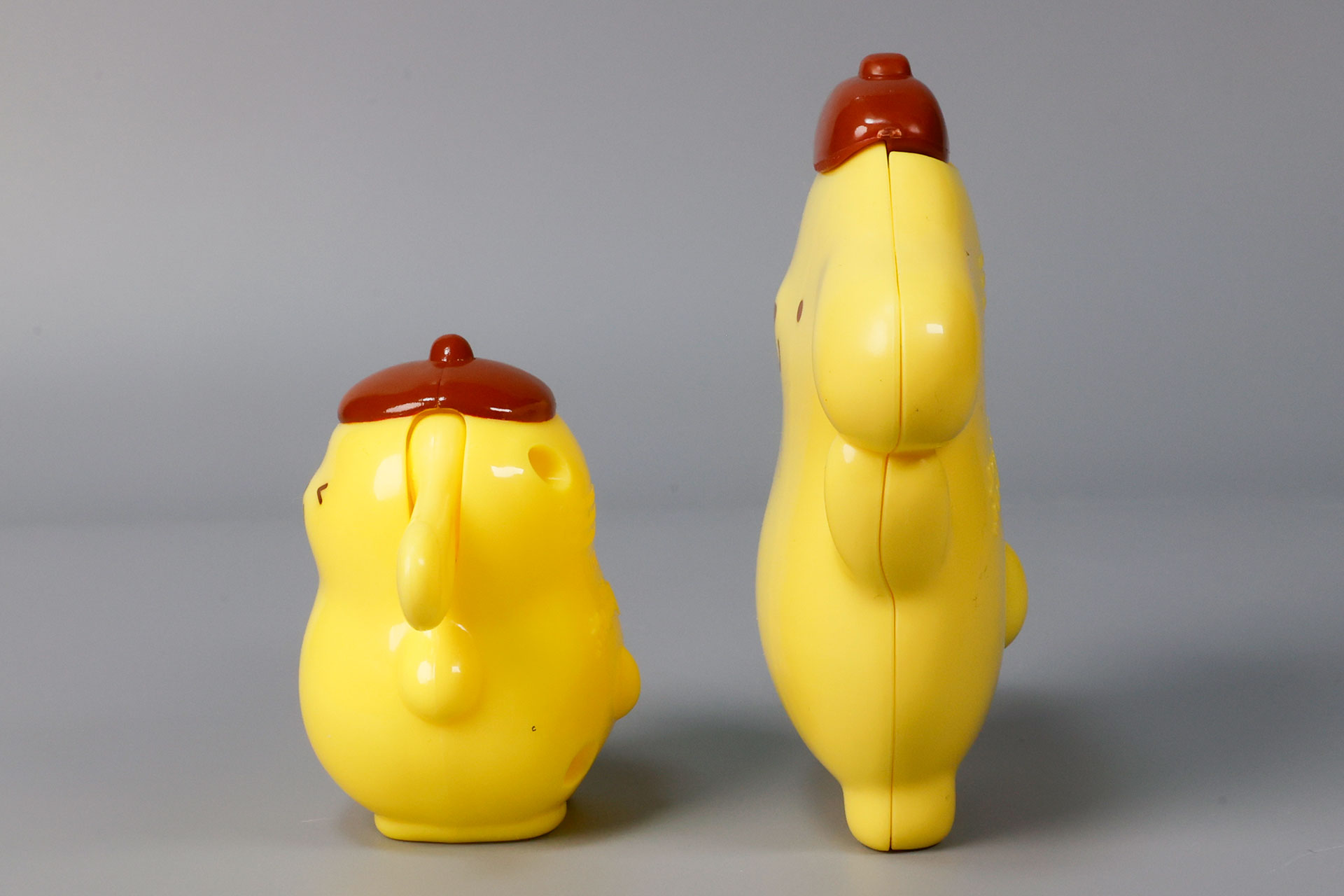 傾向として第1弾はやや厚みがあり、第2弾は平べったいおもちゃがラインナップされている