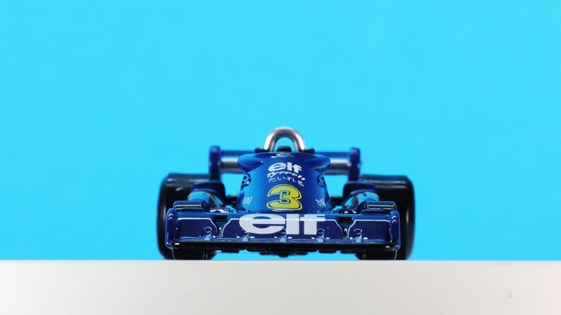 “速く走るために”を突き詰めた美しいシルエット