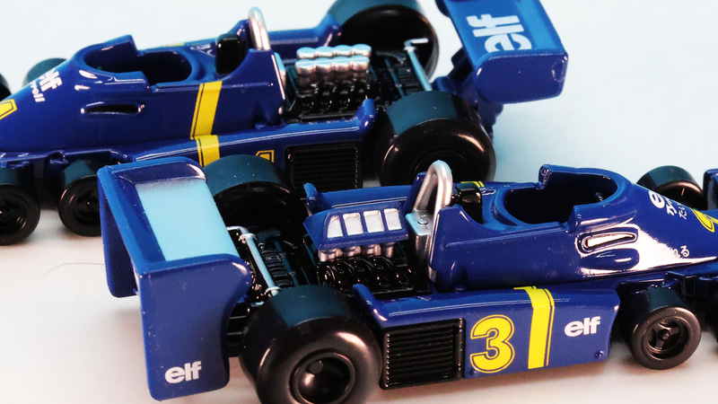 トミカプレミアムRacingに採用されるほどP34は人気のクルマです