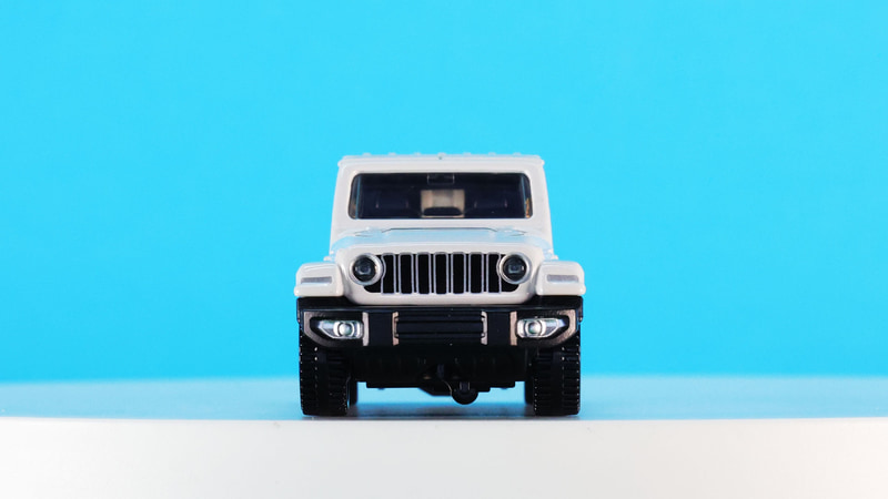 モデルは現行の4代目です