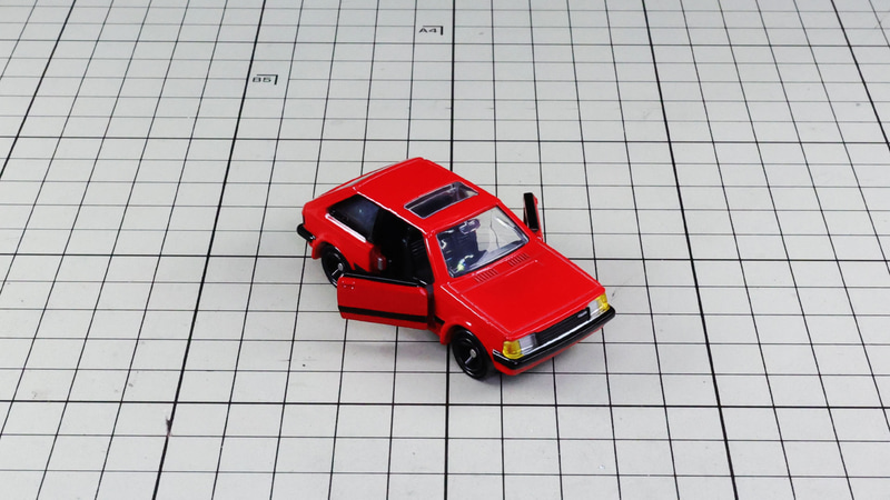 アクション：左右ドア開閉