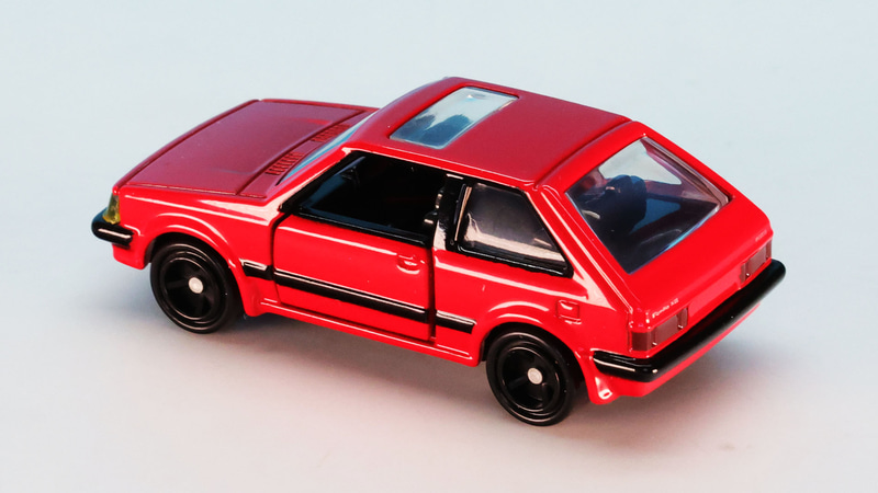 細部がシャープに造形されています