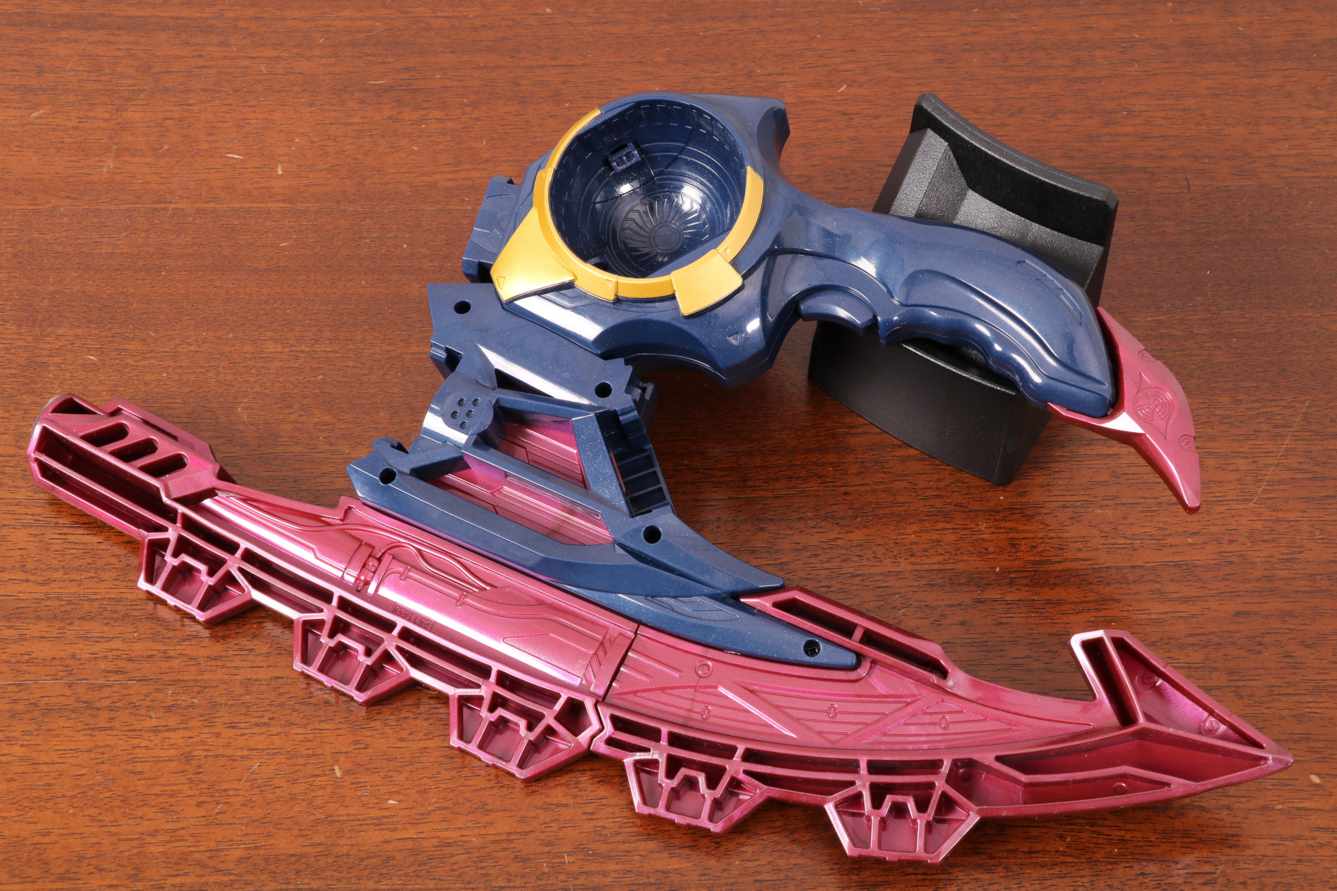 「DXブレイカムブレイカー」ナックルモード