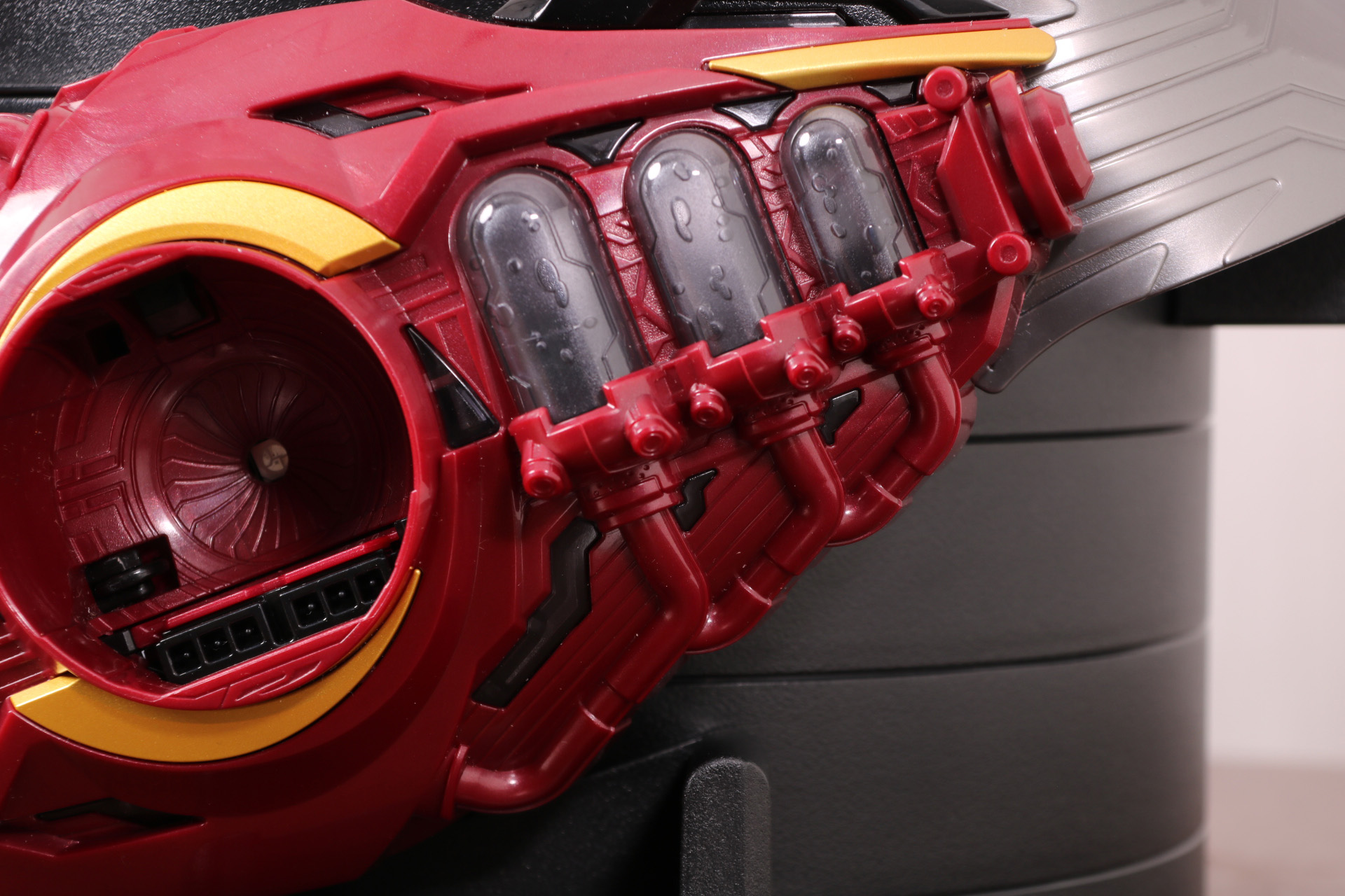 試験管には気泡の造形が入っている