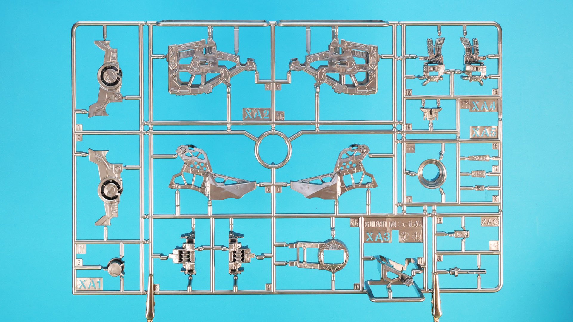 XA:金属表現のメカフレーム