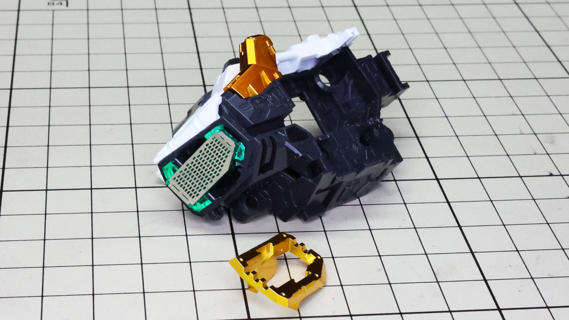 その上からエッチングシールを貼り付けます