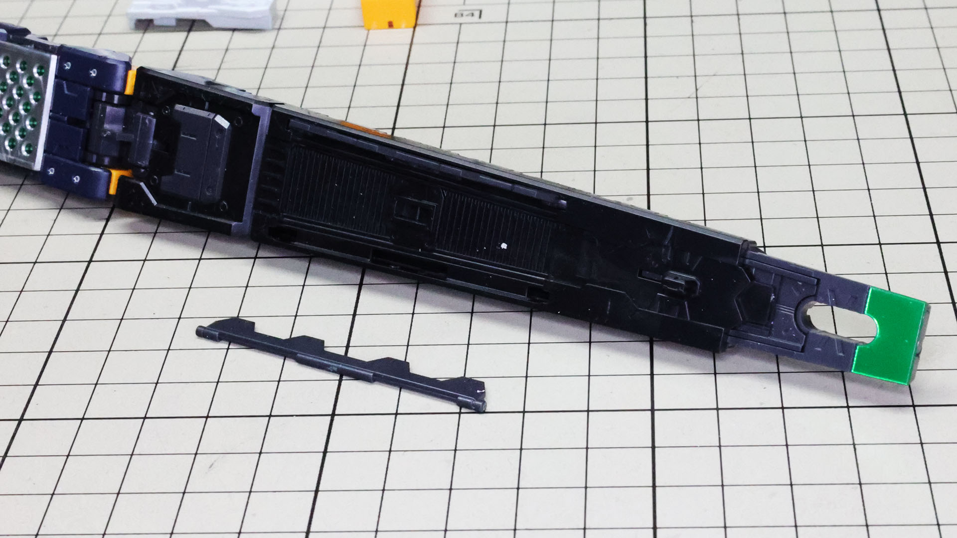 こちらにもメタリック3Dシールを貼ります
