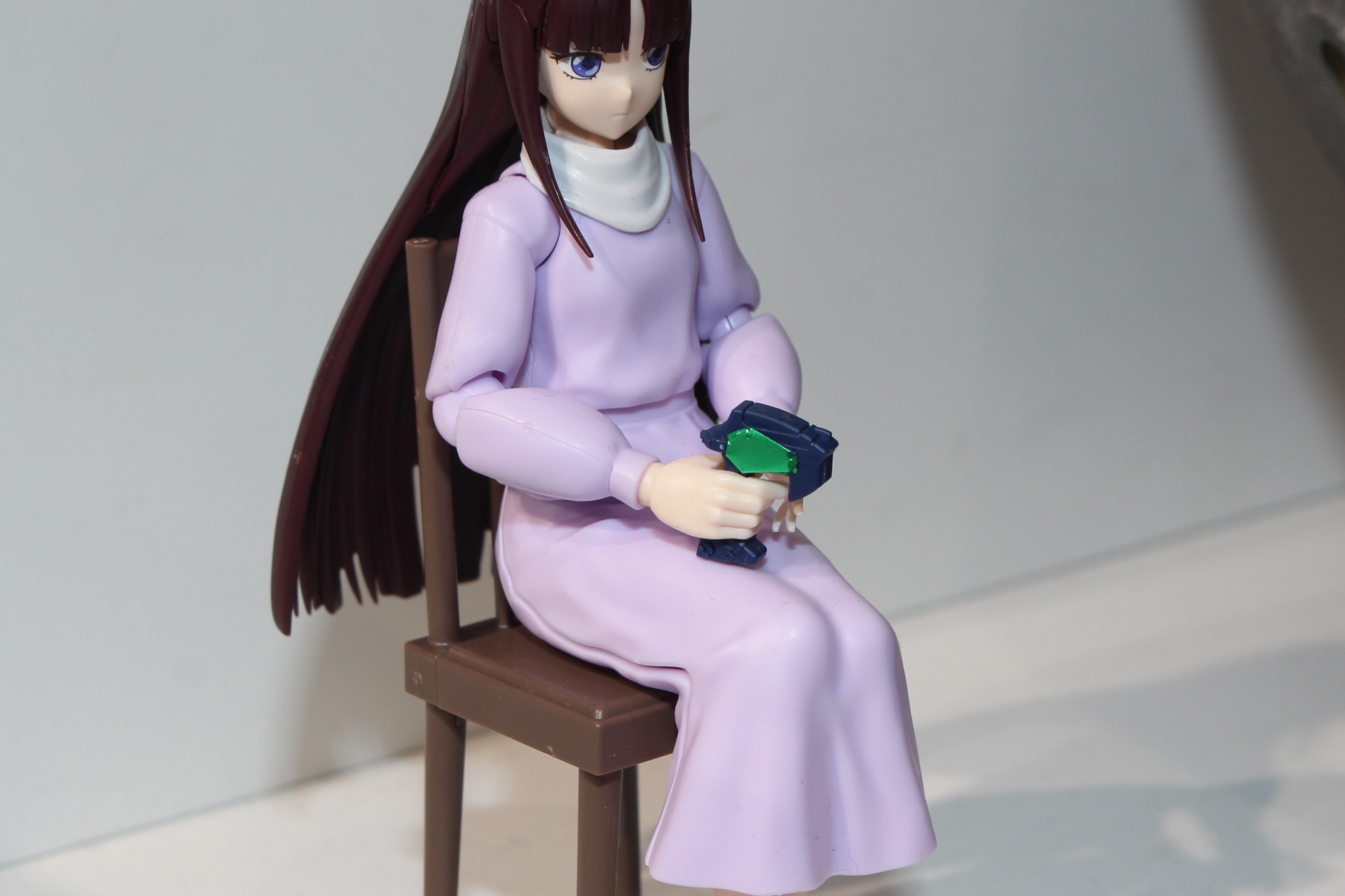 Gコントローラーは専用のハンドパーツで持つことができる