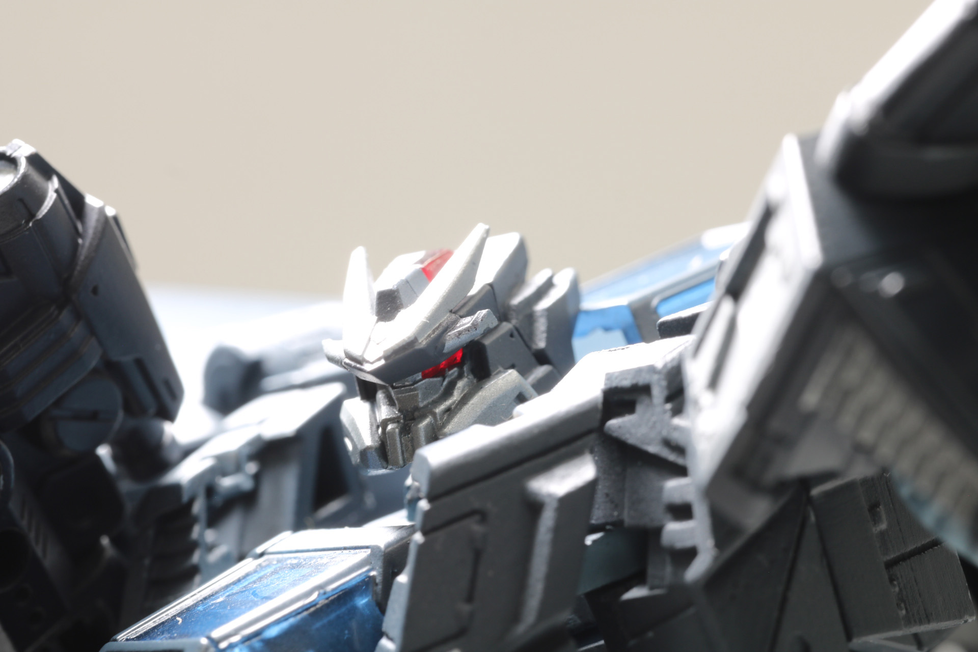 タクティカルなイメージのブラックアウト