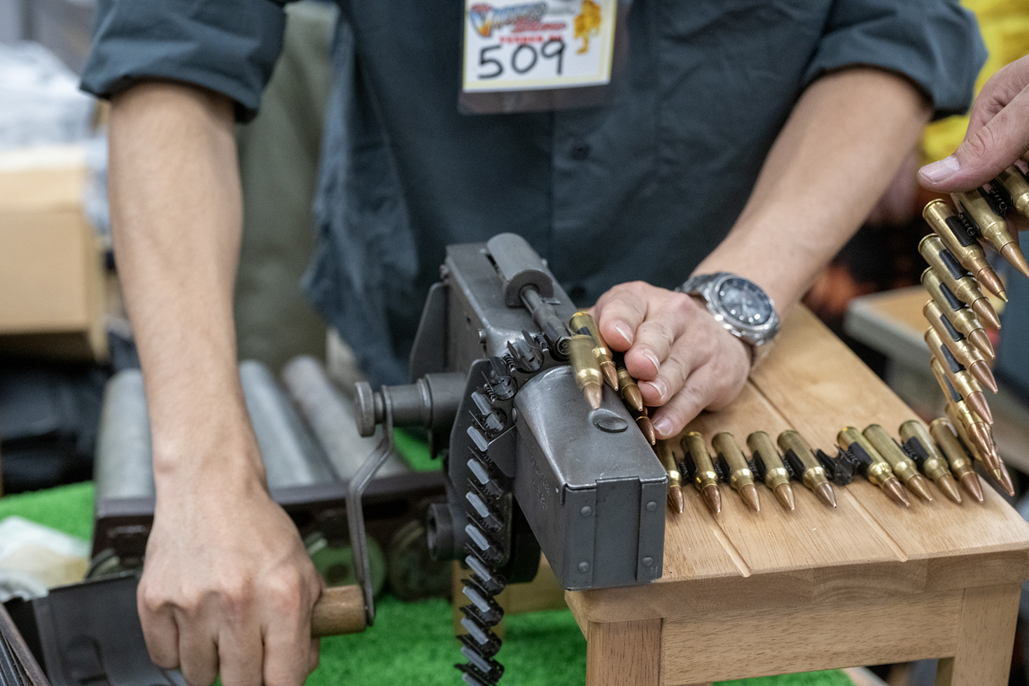 MG1/3ベルトリンカーの装填脱包デモ