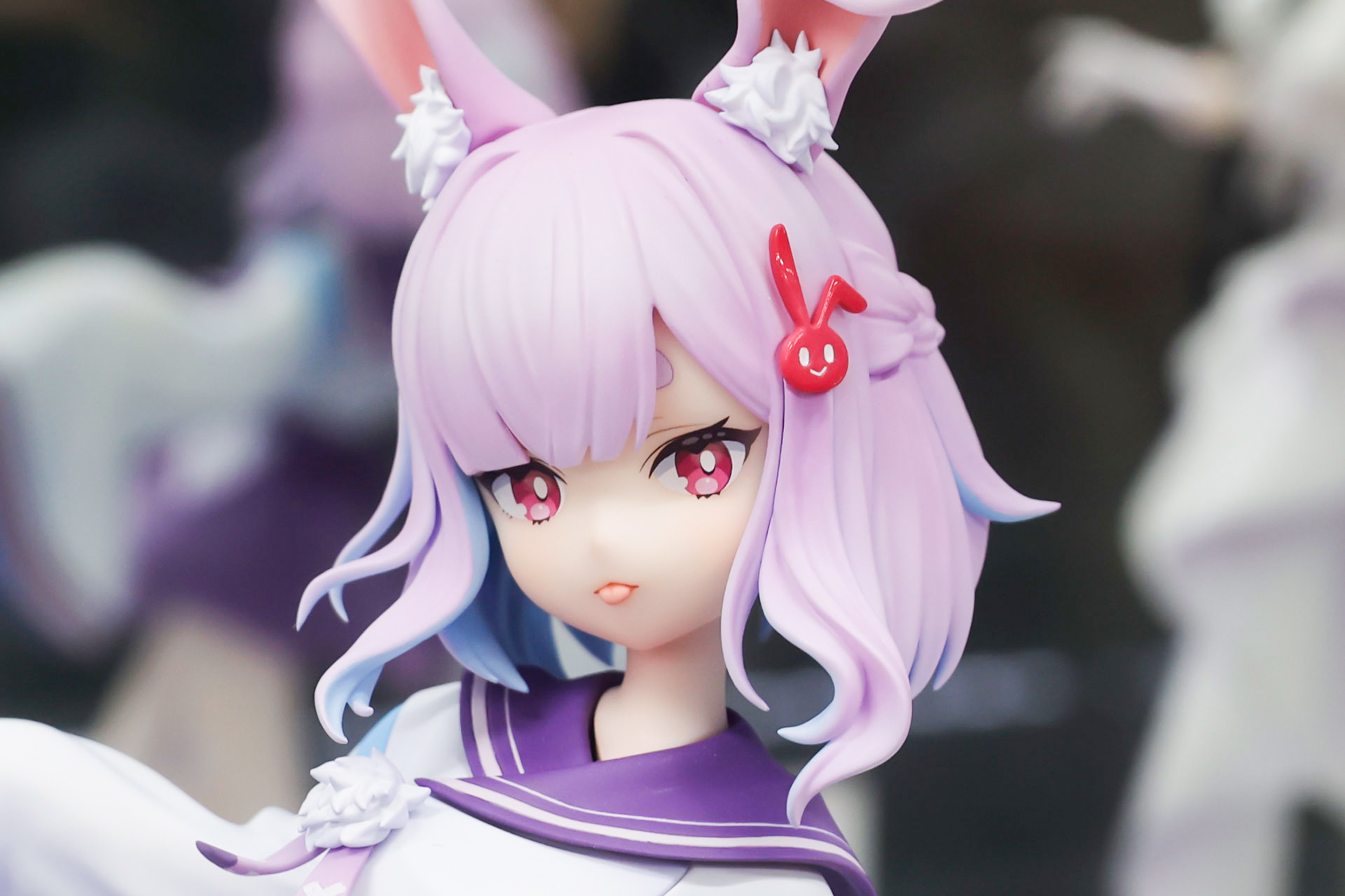 少しおどけているような表情だ
