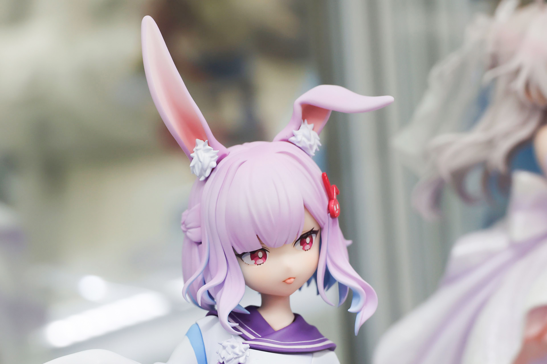 かなり大きめのうさ耳が生えている