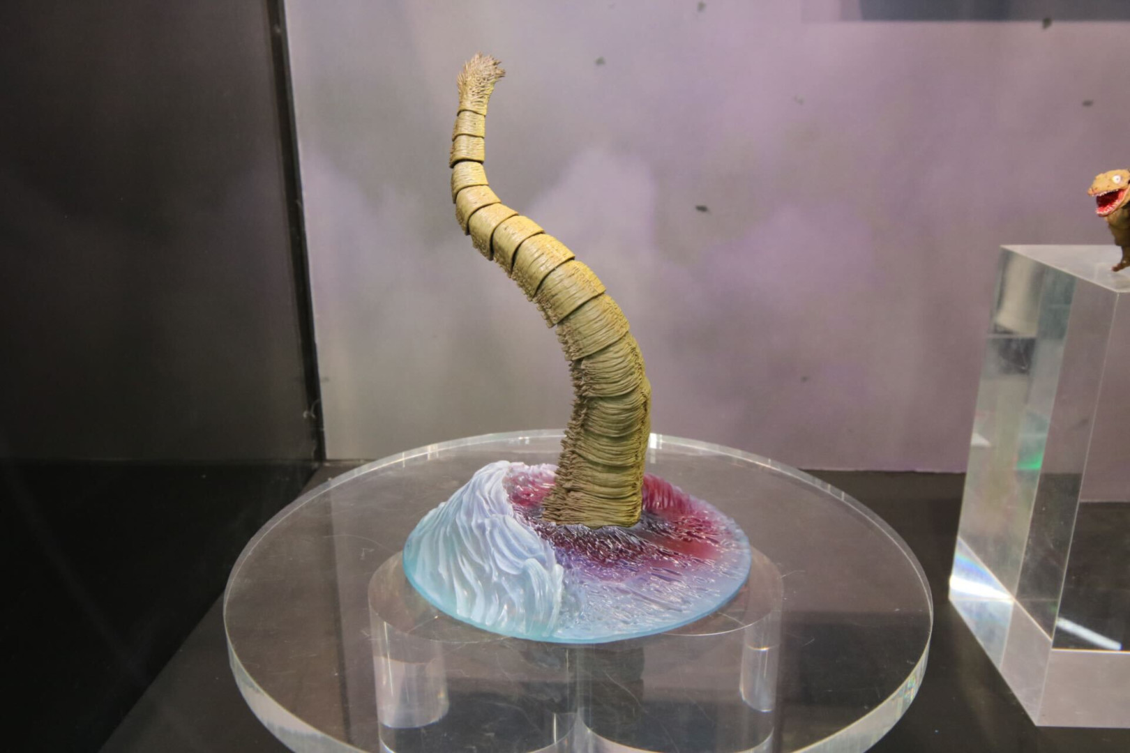 巨大不明生物
