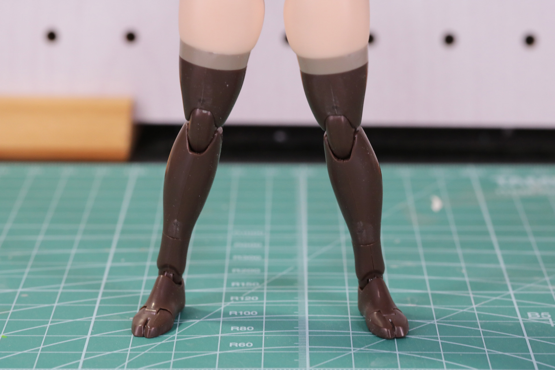 脚部差し替え