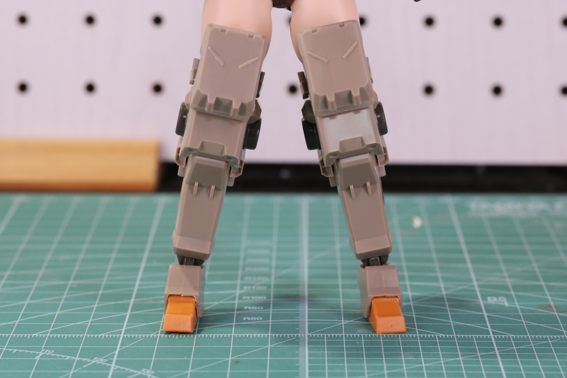 脚部差し替え