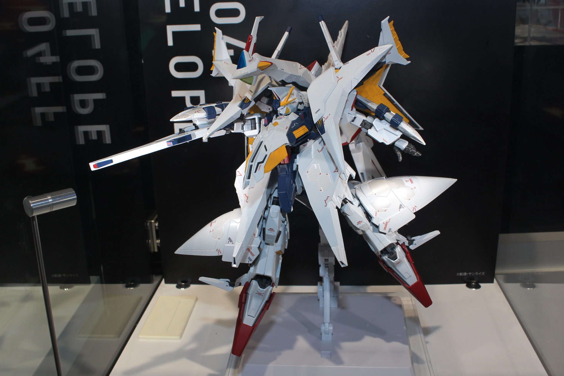 「ROBOT魂（Ka signature） ＜SIDE MS＞ RX-104FF ペーネロペー（機動戦士ガンダム 閃光のハサウェイVer.）[Re:Coordinate]」。2026年7月発送予定。価格は30,800円。プレミアムバンダイ販売商品