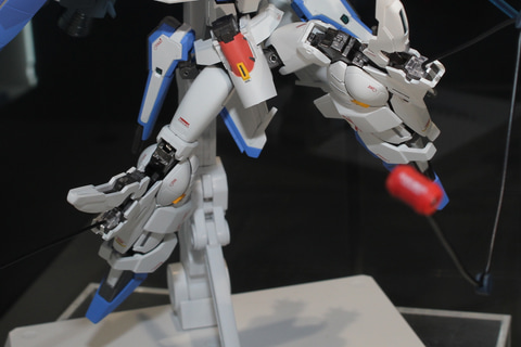 特別企画】新規パーツを備えた「METAL ROBOT魂（Ka signature） ＜SIDE