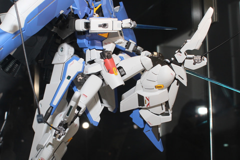 特別企画】新規パーツを備えた「METAL ROBOT魂（Ka signature） ＜SIDE