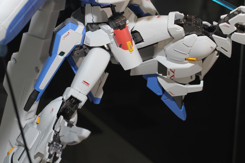 特別企画】新規パーツを備えた「METAL ROBOT魂（Ka signature） ＜SIDE