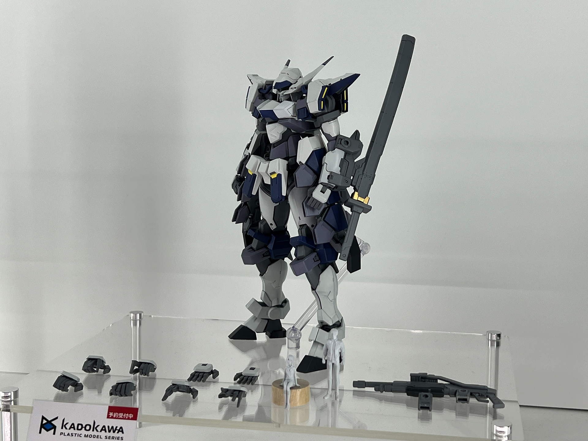 「フルメタル・パニック！ Family」1/48　アズール・レイヴン プラスチックモデル。8月発売予定。価格は9,900円