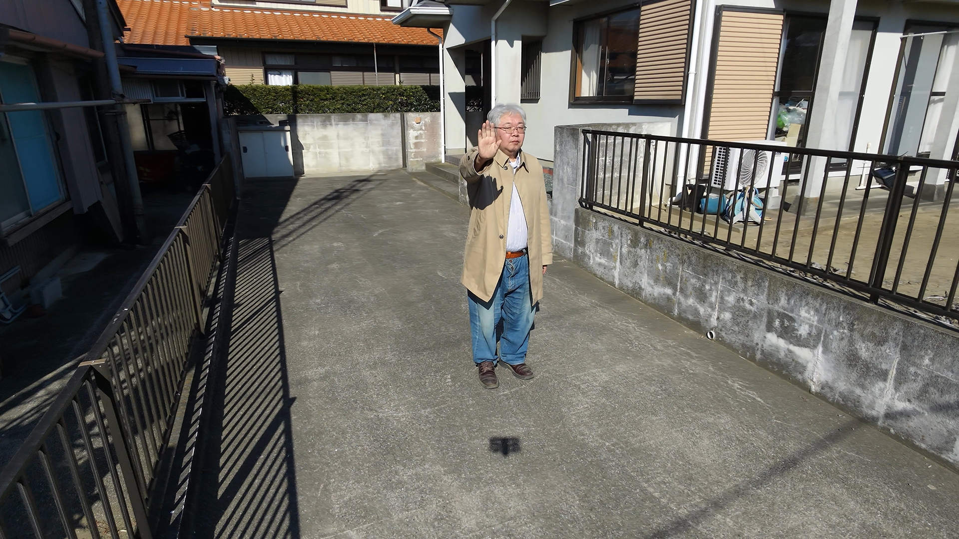 まずはとにかく「手のひら制御」の動画を見て欲しい。まるで魔法のようなドローンの操作と映像を見ることで、「DJI Neo 2」の可能性を感じてもらえるだろう