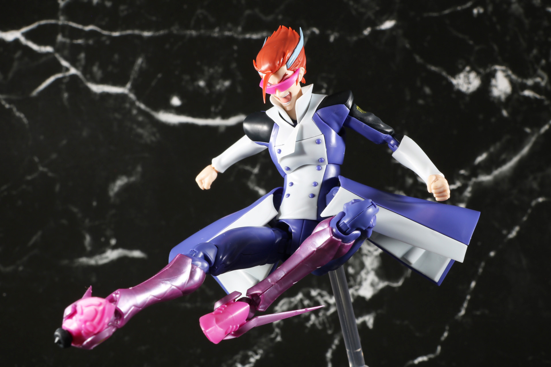 「お前に足りないものは、それは、情熱思想理念頭脳気品優雅さ勤勉さ、そして何よりもおおお！」