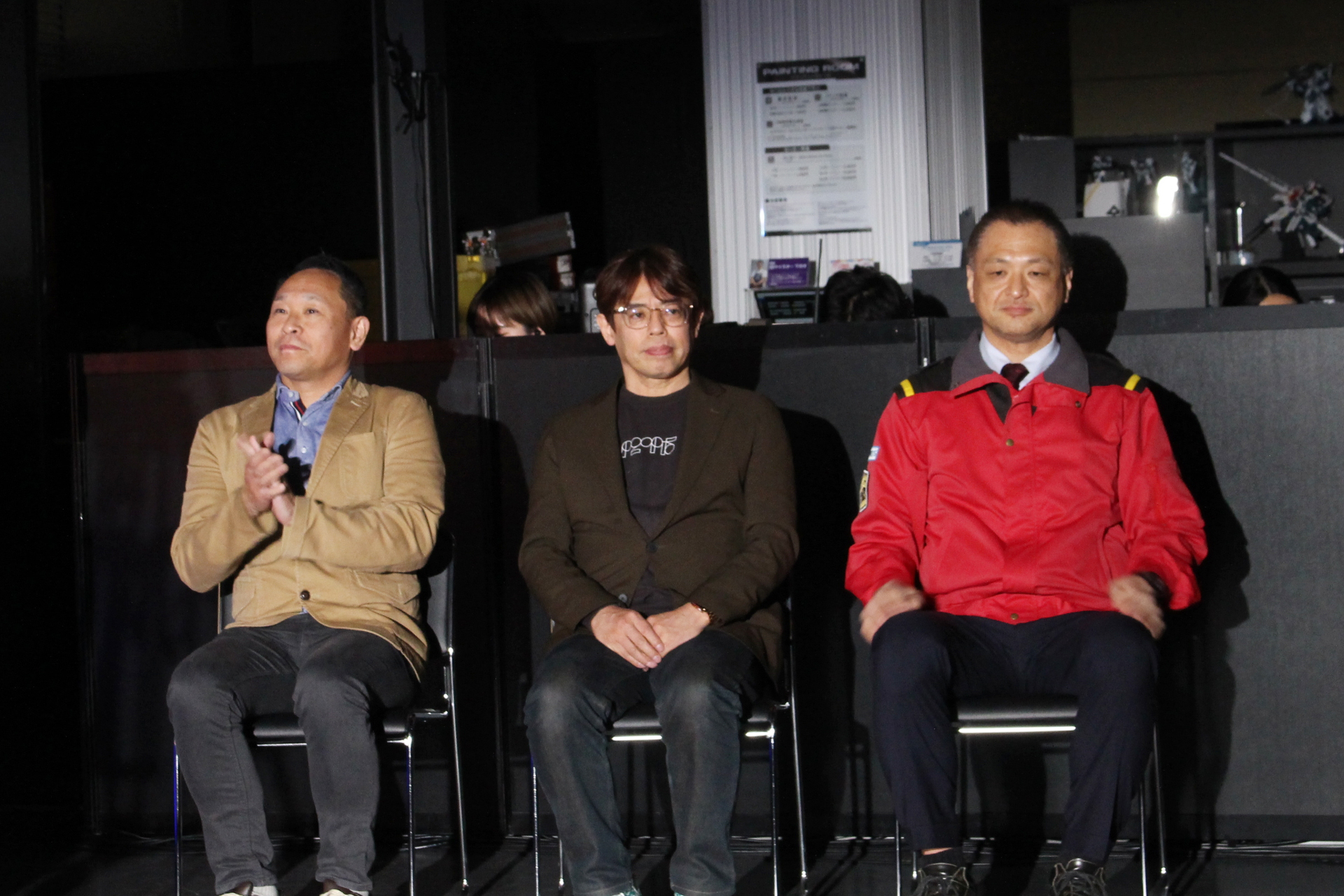 本大会審査員。左からHOBBY JAPAN編集長 木村学氏、モデルグラフィックス編集長 古屋智康氏、BANDAI SPIRITS ホビーディビジョン 安永亮彦氏